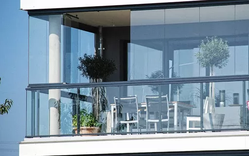 fechamento-de-area-com-vidro